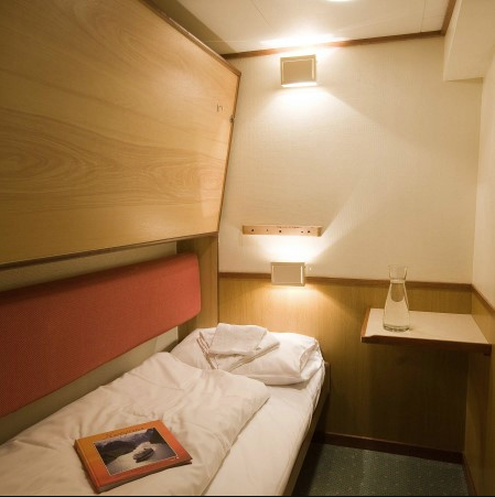 Hurtigruten MS Nordstjernen polar inside middle deck for 2 travllers c.png